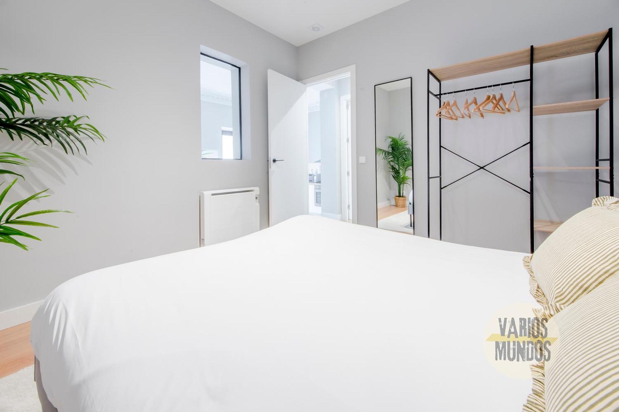 Modern Apt & Cool Interior Design A 20 Metros Del Retiro E1 Madrid Eksteriør bilde